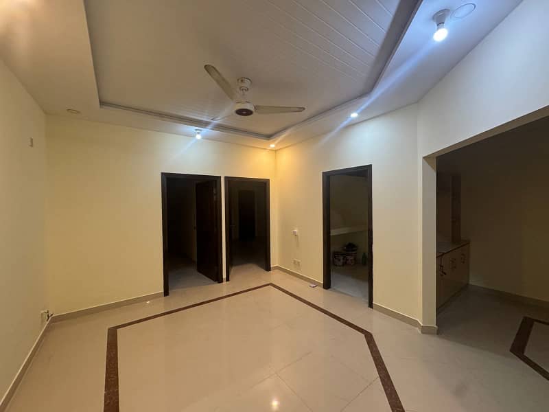 GROUND FLOOR FLAT AVAILABLE FOR RENT WARDA HUMNA-2 ISLAMABAD. 6