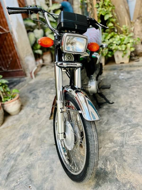 Honda 125 2023 Neat and Clean For Sale 3