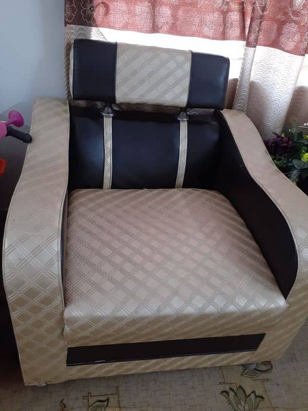 7 Seater Sofa Set for sale 4