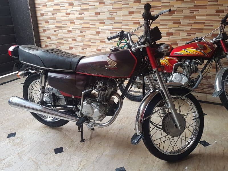 Honda CG 125 (2021 RED) 0