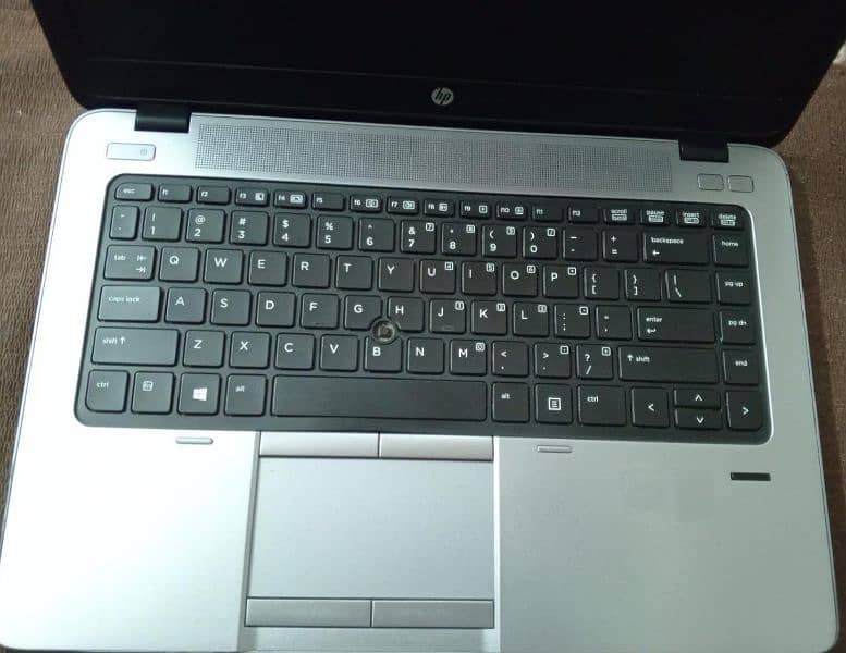 Hp Elite Book 840 2