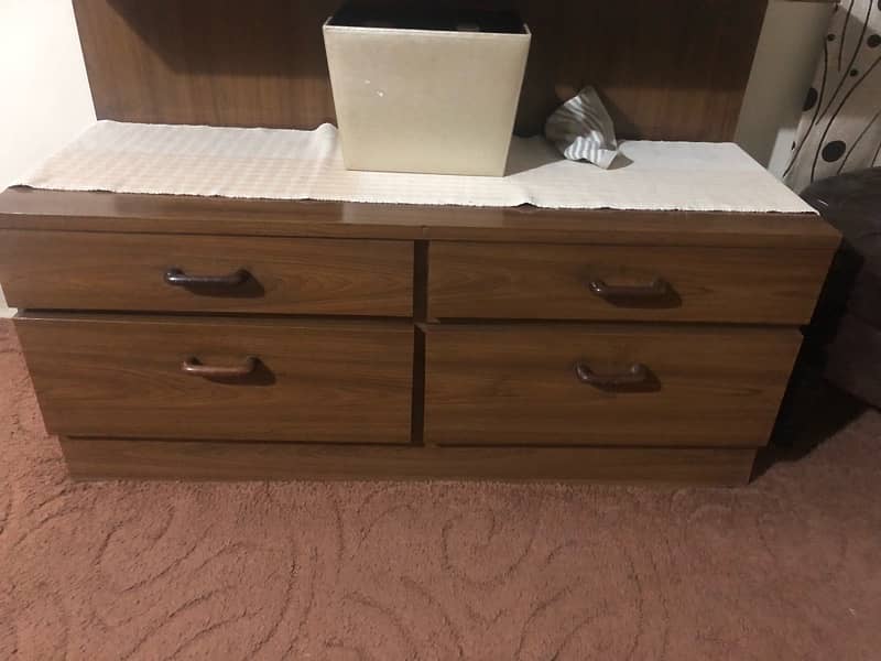 Bedroom  set Available for sale 2