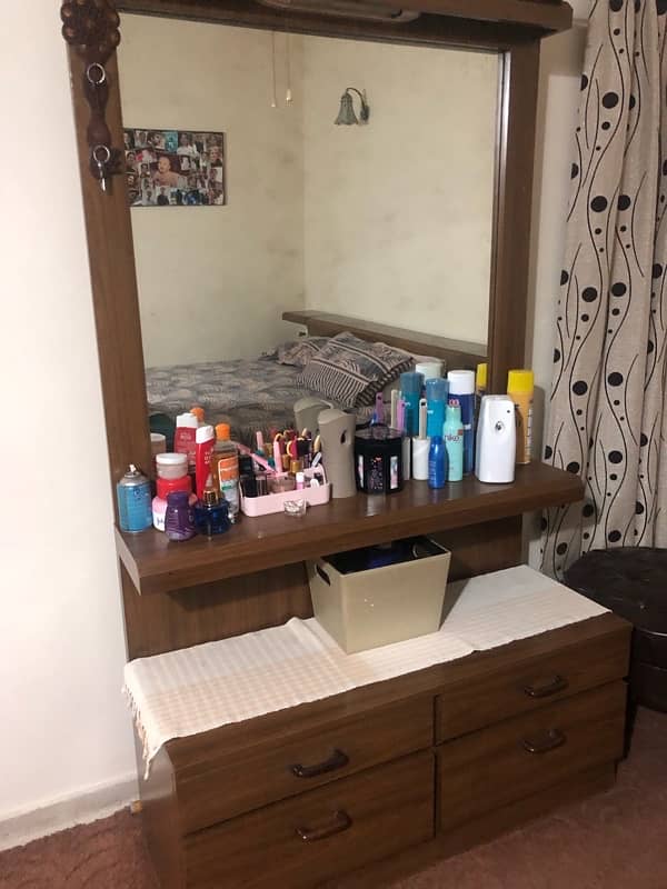 Bedroom  set Available for sale 3