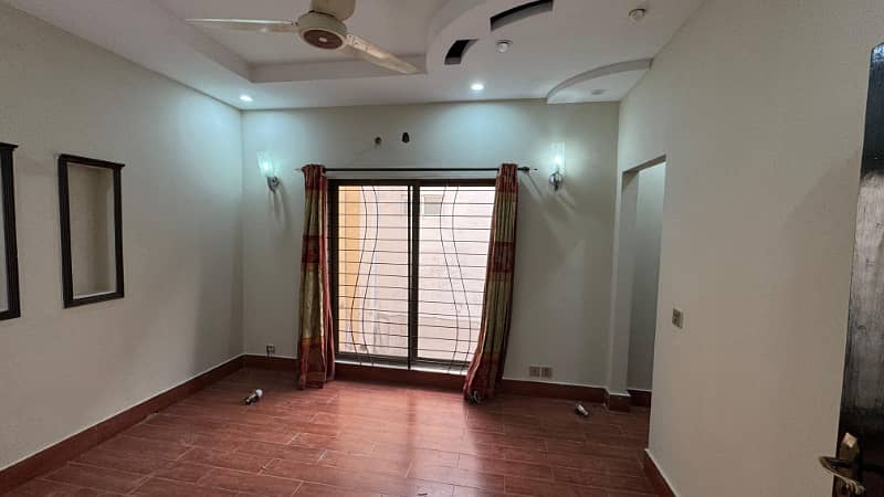 5 Marla House AA Block In Bahria Town For Sale 3