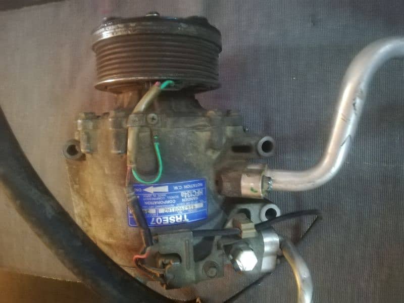 Honda civic ac compressor TR SE 07 like new condition chilled cooling. 1