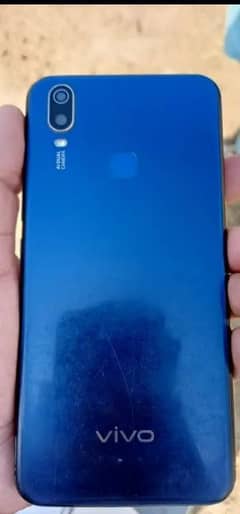 vivo y11 Non pta . . 6gb 128gb what's 03002360376