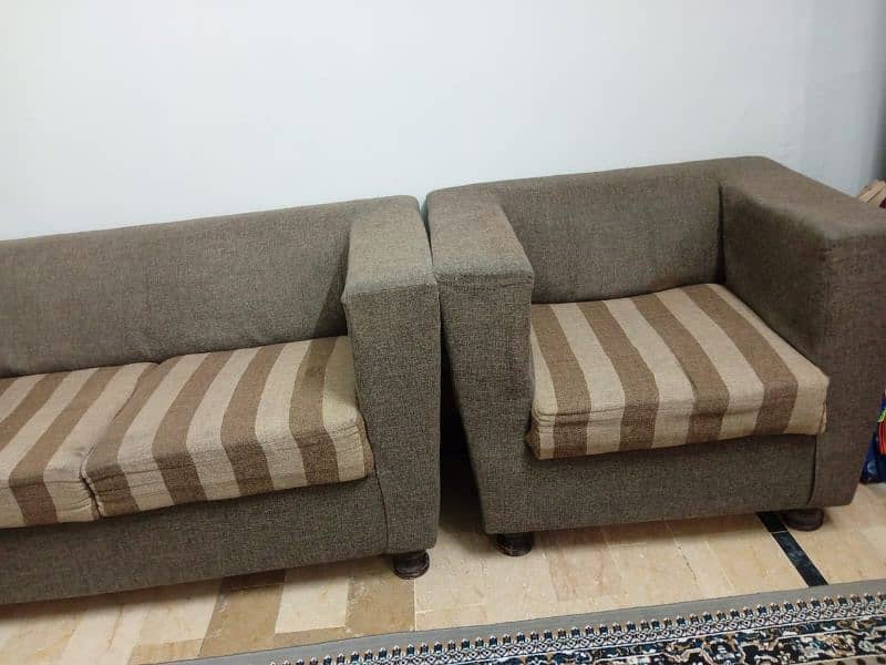 4 seatercomfortable sofa (2seater, 1,1 seater) 2