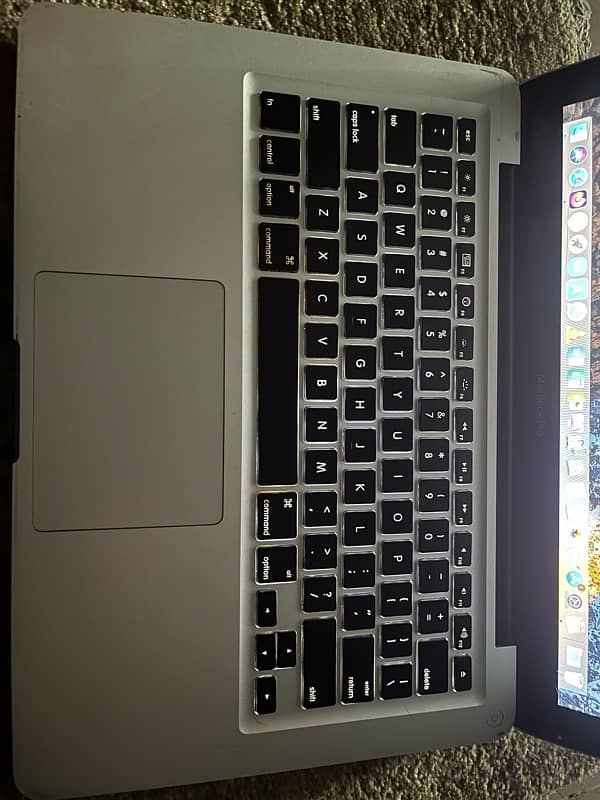 Used 2010 MacBook Pro 13”- High Sierra 6