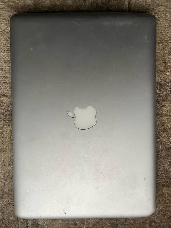 Used 2010 MacBook Pro 13”- High Sierra 12