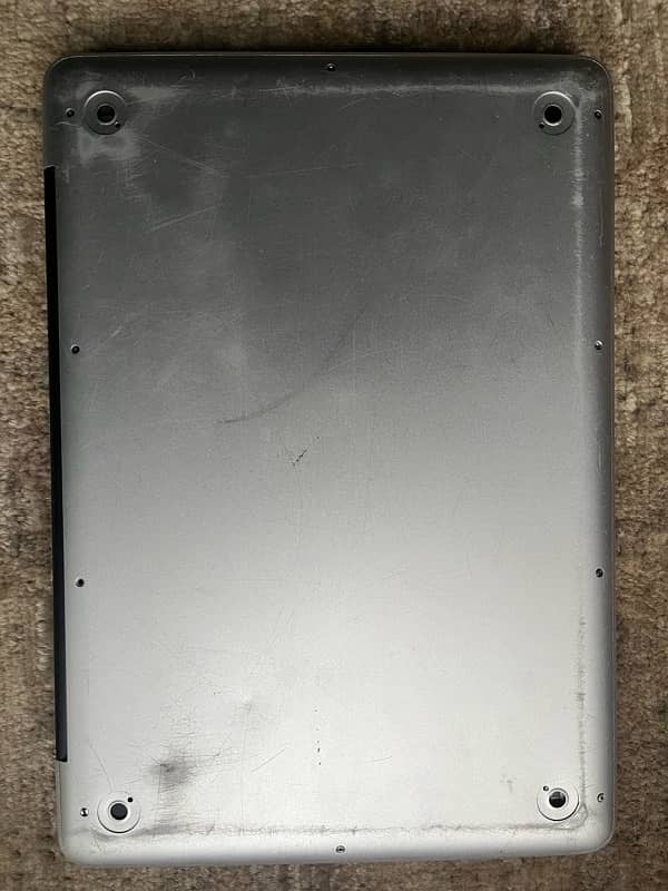 Used 2010 MacBook Pro 13”- High Sierra 13