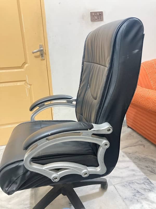 1 executive chair for sale 1