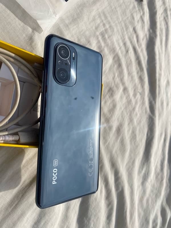 POCO F3  256 GB / 8GB 3