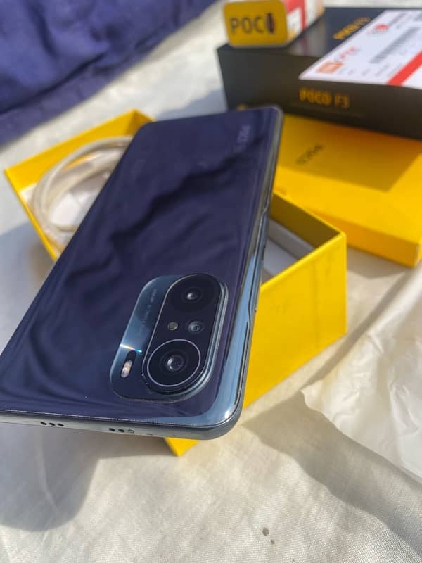 POCO F3  256 GB / 8GB 8