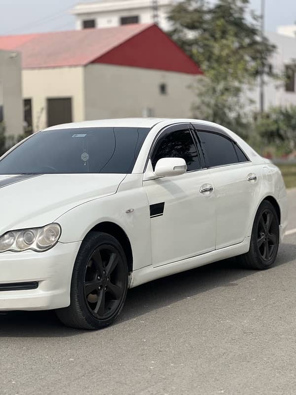 Toyota Mark X 2005 1