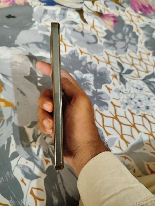 Vivo Y 36 8/256 GB Bilkul new condition 10/10 original charger, box 2