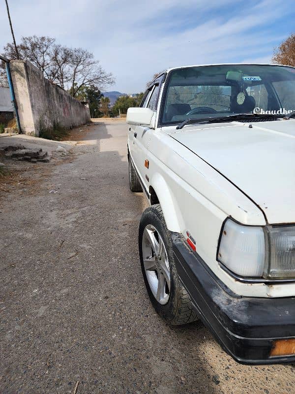 Nissan Sunny 1988 1