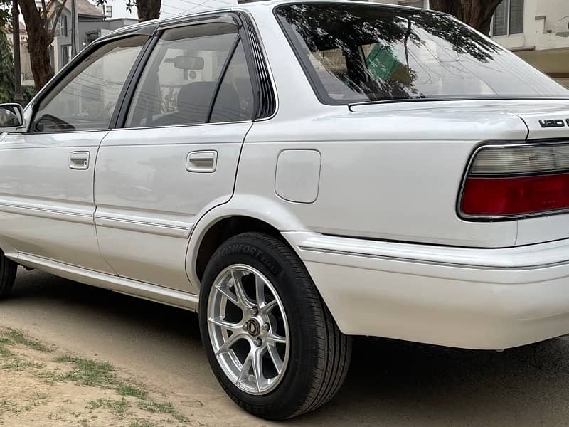 Toyota Corolla 1991 6