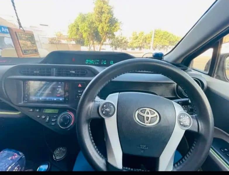 Toyota Aqua 2013 /17 exchange brv or 7 seater car 5