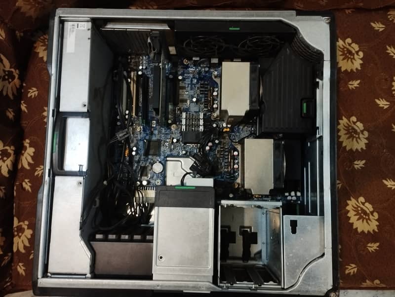 HP Z600 workstation 0