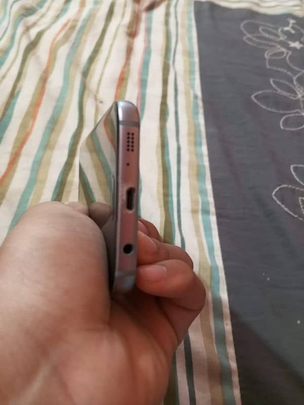 selling mobile phone 2