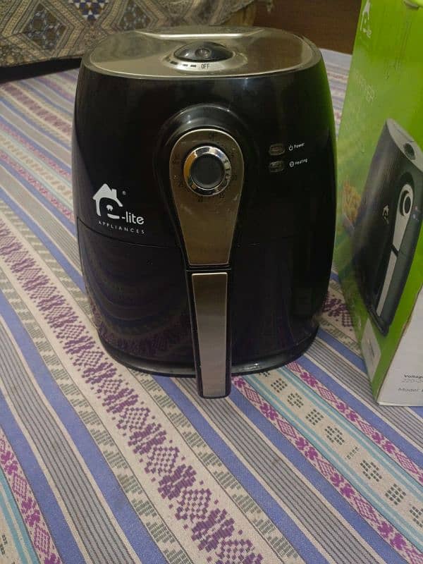 Air fryer for sale | E-Lite Airfryer | Still in warranty 1