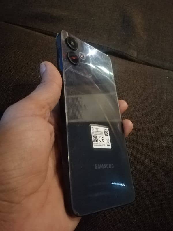 Samsung a06 4 128gb 10mounth warrenty with box cabel home use 2