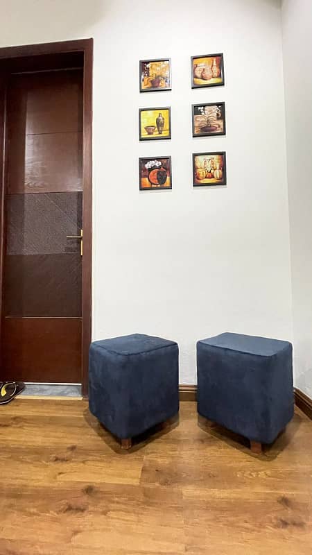 2 BED LUXURY FURNISHED FOR RANT PAY DAY WEEKLY IN GULBERG GREEN 14