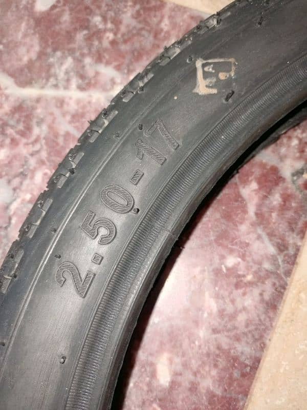 CD 70 bike tyre & tube 5