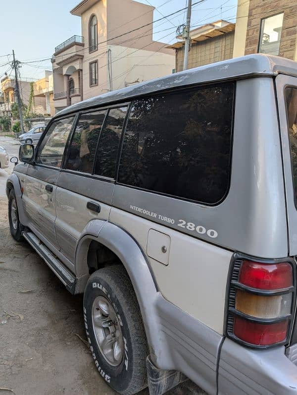 Mitsubishi Pajero 1994 2