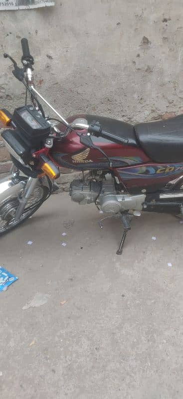 Honda cd 70 24 model total genuine 1