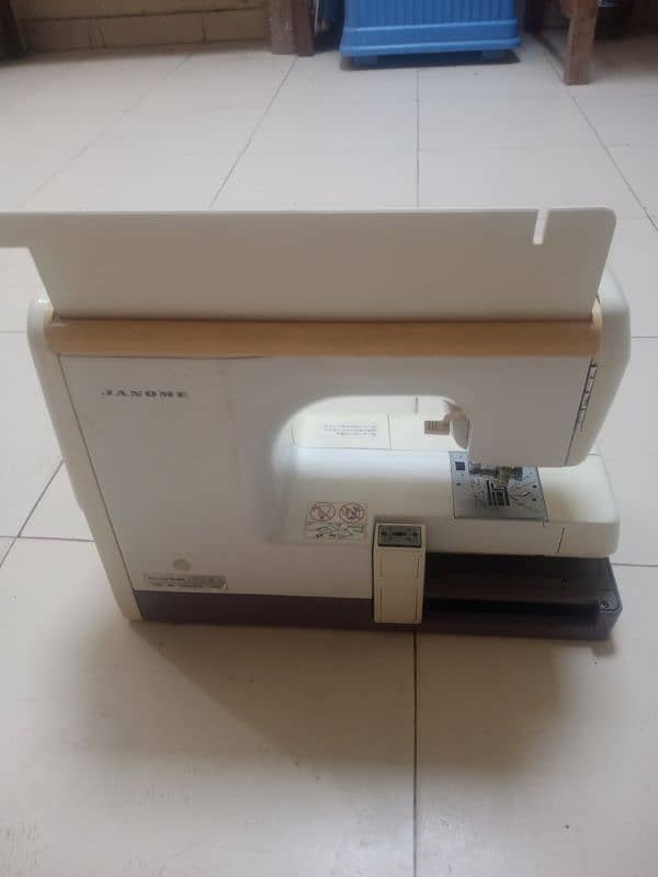 Janome 9500 Embroidery Machine For Sale 2