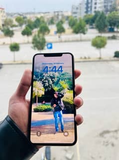 iPhone XS Max PTA approved 64 GB my personal use mobile