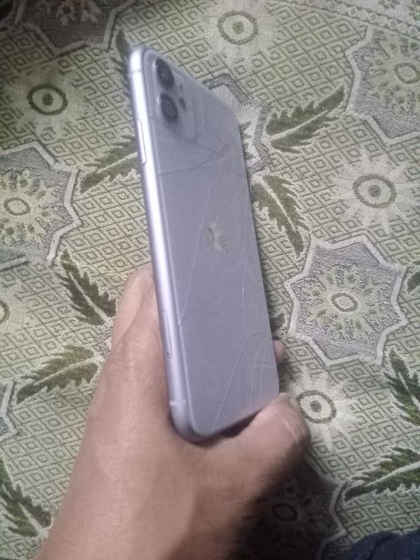 iPhone 11 nonpta 64 GB 3