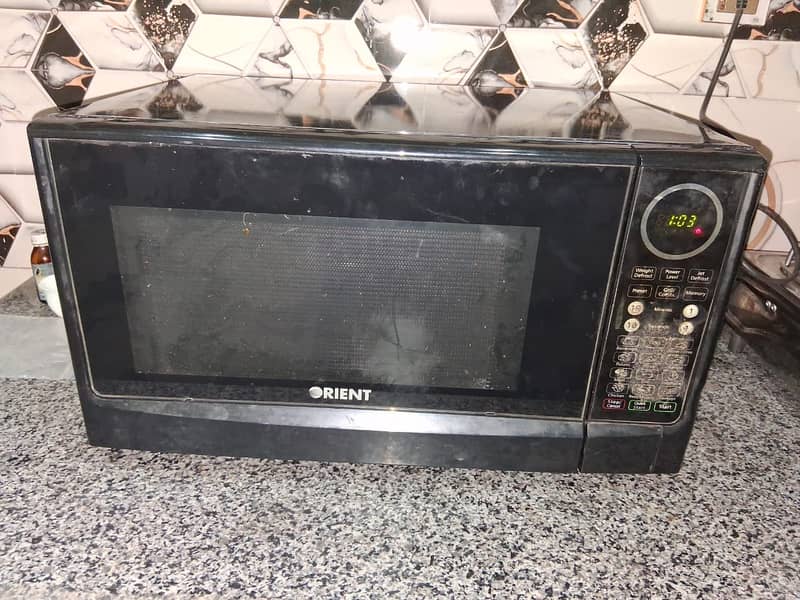 Microwave Oven Orient 20 Ltr. good working condition for Sale 2