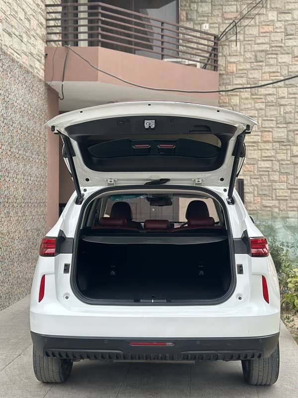 Haval H6 HEV 2023 Model White. 5