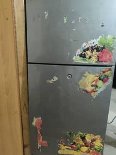 Haier Refrigerator HRF-216  Medium Size