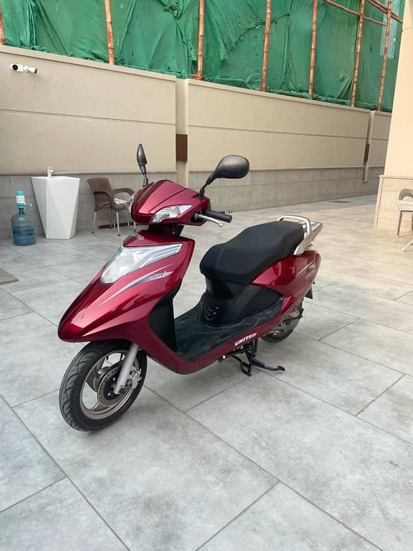 United scooty 100cc 1