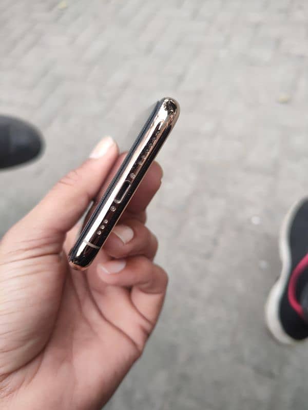 iphone 11pro 256 gb 4