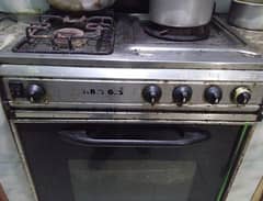 3-Burner Gas Oven with Single-Door Oven Compartment