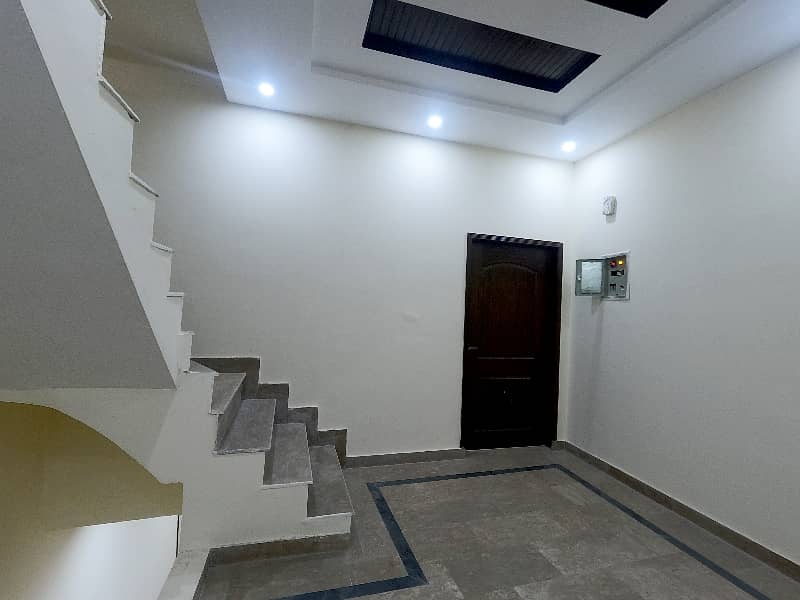 Perfect Prime Location 3 Marla House In Chungi Amar Sadhu For Sale 22