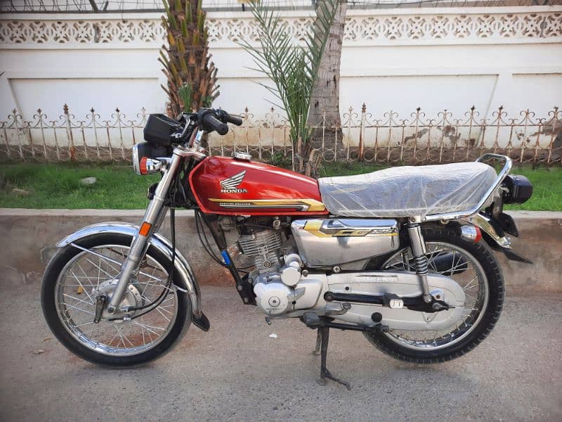 HONDA CG125cc Special Edition Self Start 5 Gear Model 2021 Karachi Num 0