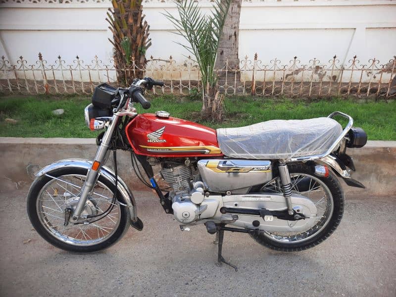 HONDA CG125cc Special Edition Self Start 5 Gear Model 2021 Karachi Num 1