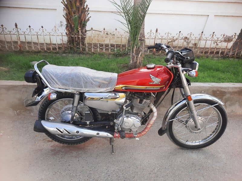 HONDA CG125cc Special Edition Self Start 5 Gear Model 2021 Karachi Num 2