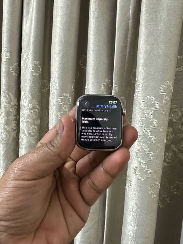 Apple watch series 8 2