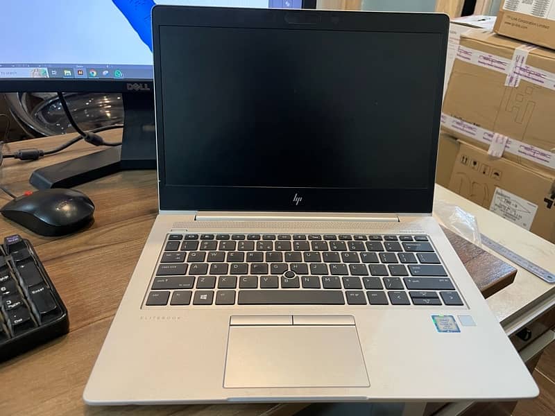 HP EliteBook 830 g5 6