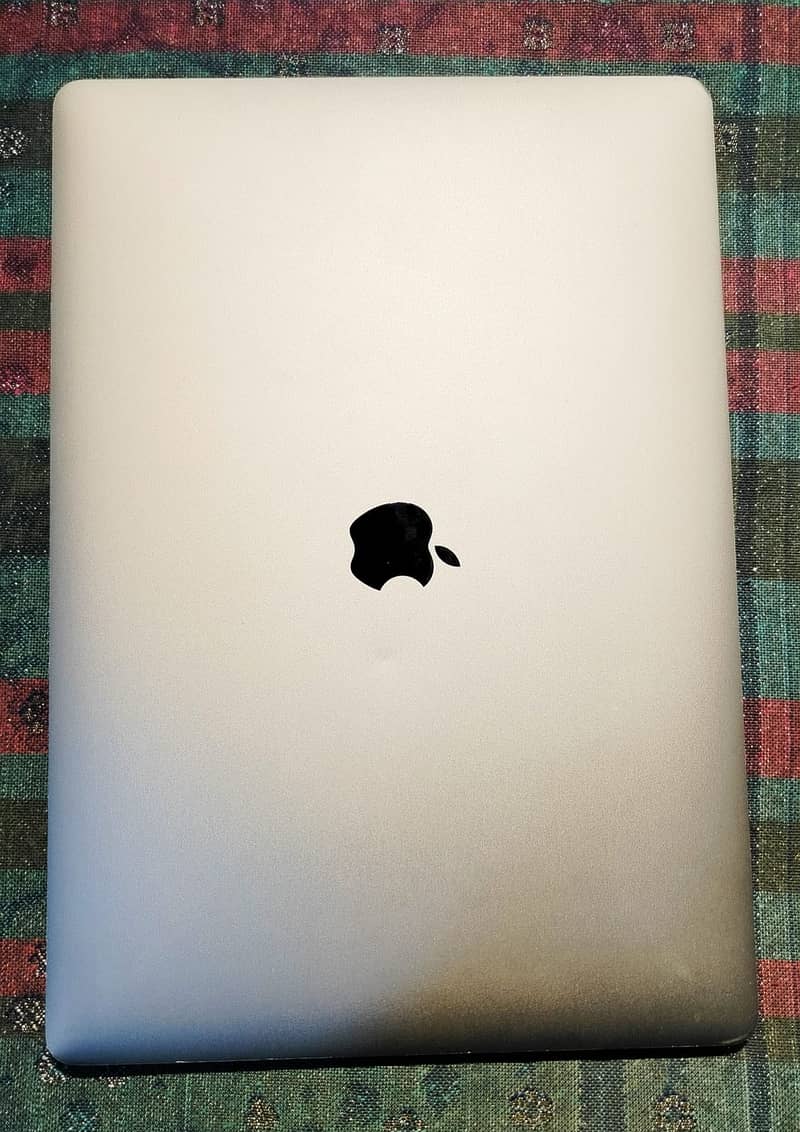 MacBook Pro (15-inch, 2018/2019) i7 16GB Ram 512GbSSD 4GB Graphics ca 0