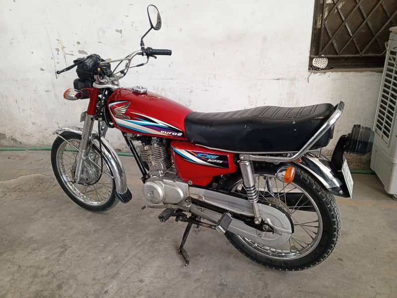 Honda CG 125 2015 Good Condition 1