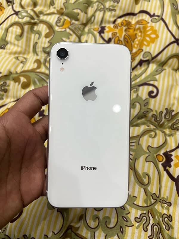 iPhone XR 0