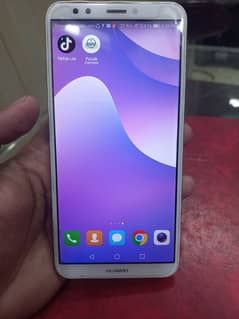 Huawei Y7