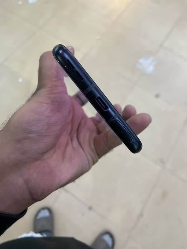 one plus 8 pro 12/256 condition 10/10 only mobile 3